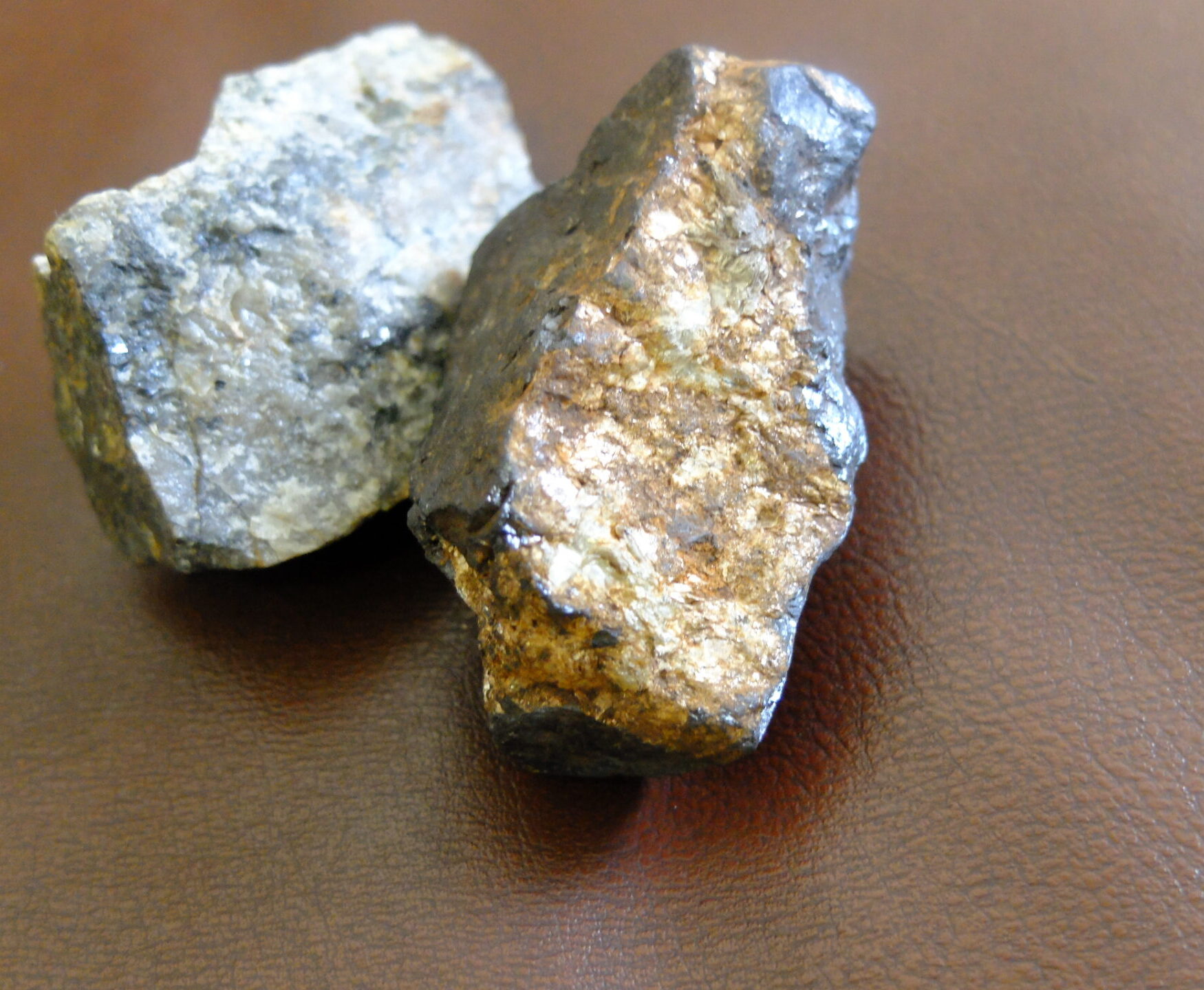 タングステンとは | 岳石電気株式会社 | タングステン精密部品、研究  