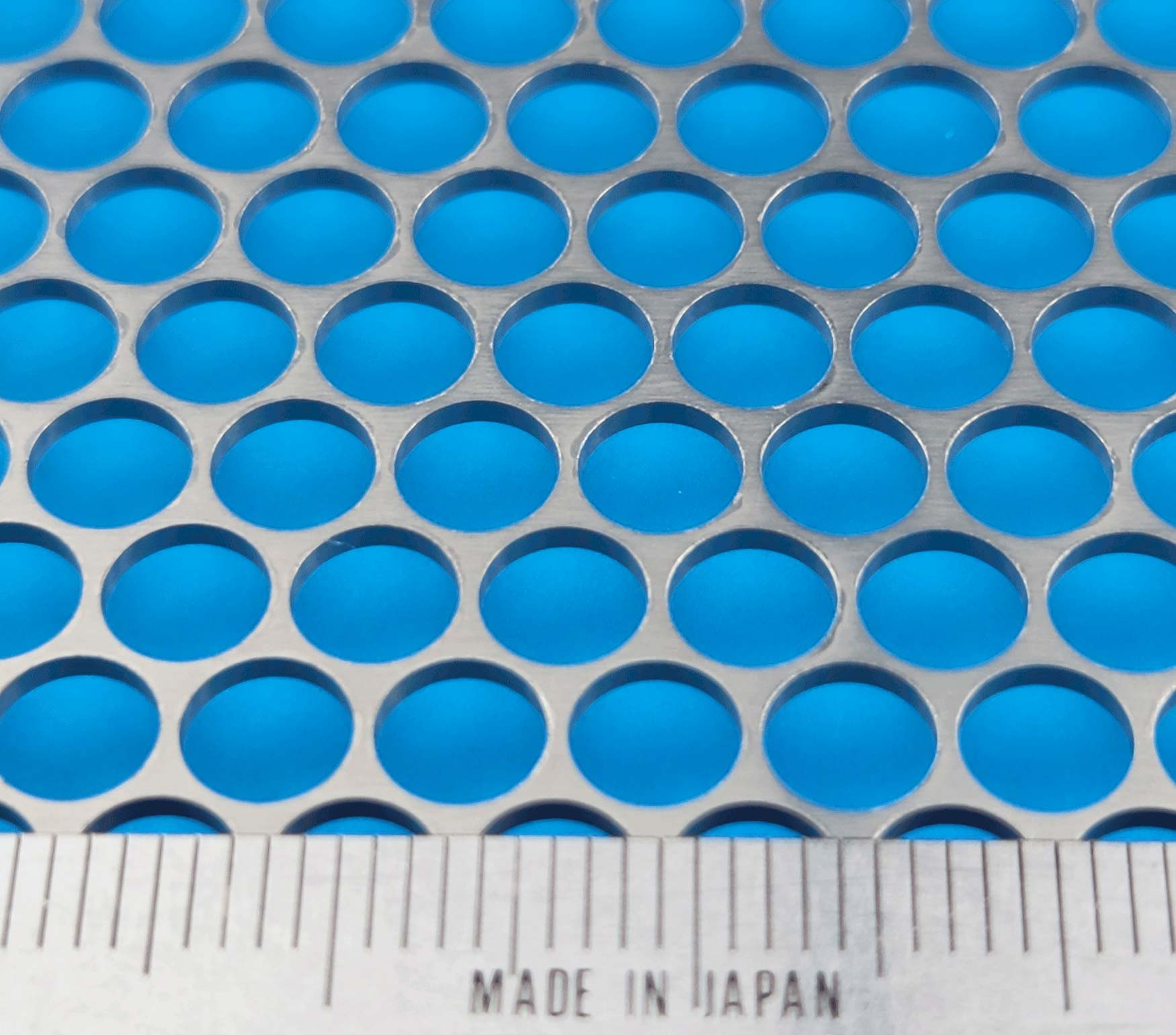 タングステン　孔加工